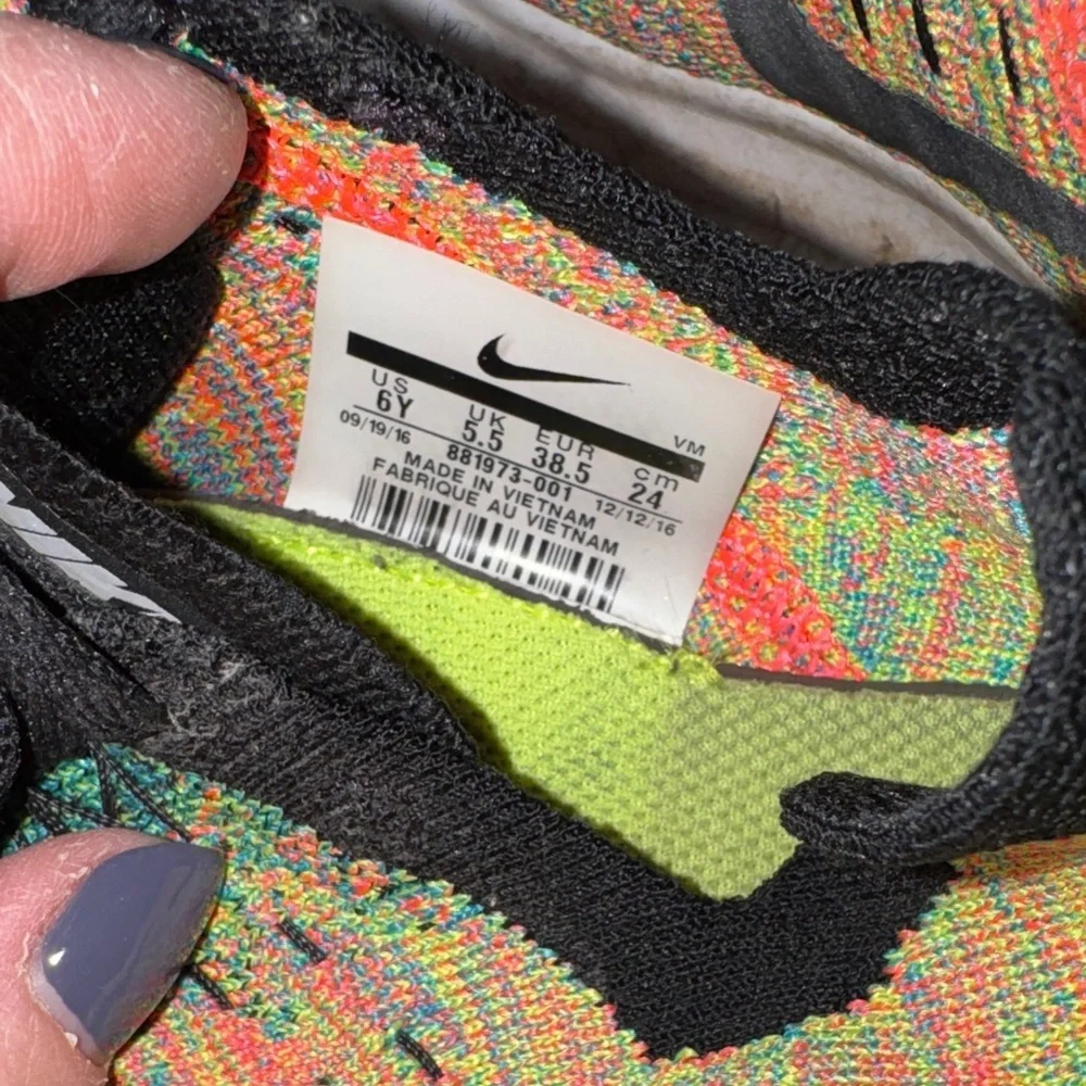 Nike Free RN Flyknit Running Shoes 🌈👟 | Youth Size 6 ✨